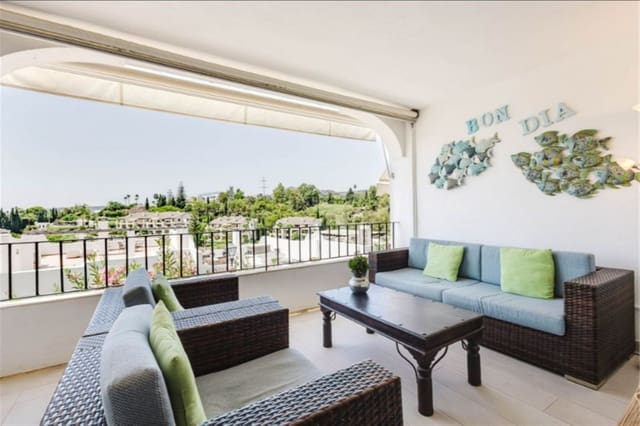 2 chambre Appartement à vendre à La Quinta, Benahavís avec piscine garage - 595 000 € (Ref: 10043292)