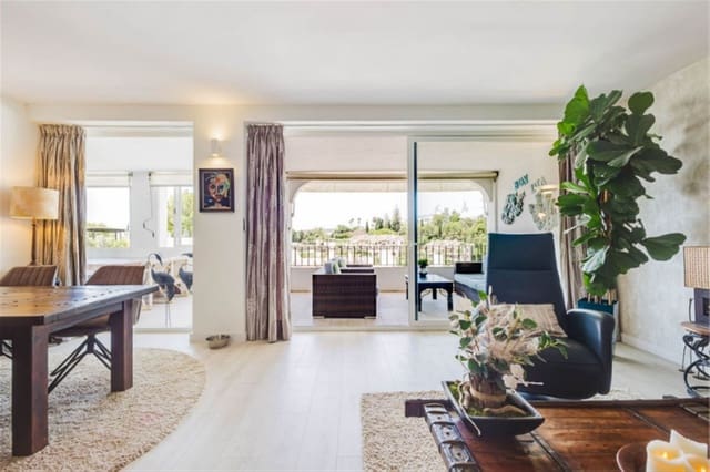 2 chambre Appartement à vendre à La Quinta, Benahavís avec piscine garage - 595 000 € (Ref: 10043292)