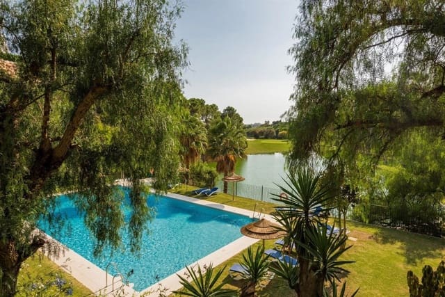 2 Zimmer Apartment zu verkaufen in La Quinta, Benahavís mit Pool Garage - 595.000 € (Ref: 10043292)
