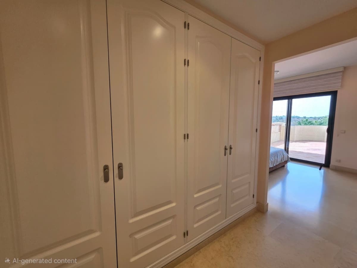 3 Zimmer Apartment zu vermieten in Benahavis mit Pool Garage - 3.300 € (Ref: 10048468)