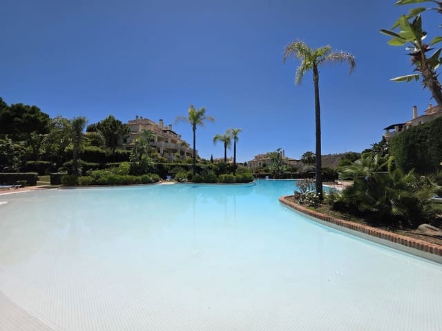 3 Zimmer Apartment zu vermieten in Benahavís mit Pool Garage - 3.300 € (Ref: 10048468)