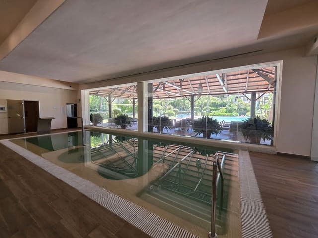 3 Zimmer Apartment zu vermieten in Benahavís mit Pool Garage - 3.300 € (Ref: 10048468)