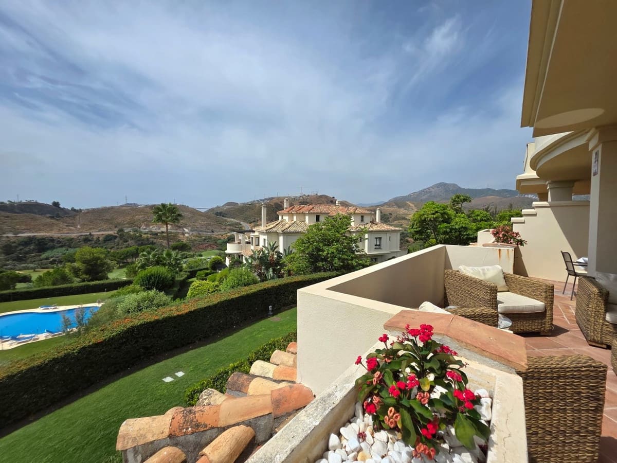 3 Zimmer Apartment zu vermieten in Benahavis mit Pool Garage - 3.300 € (Ref: 10048468)
