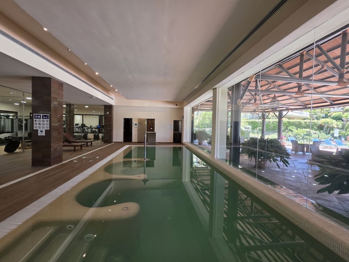 3 Zimmer Apartment zu vermieten in Benahavis mit Pool Garage - 3.300 € (Ref: 10048468)