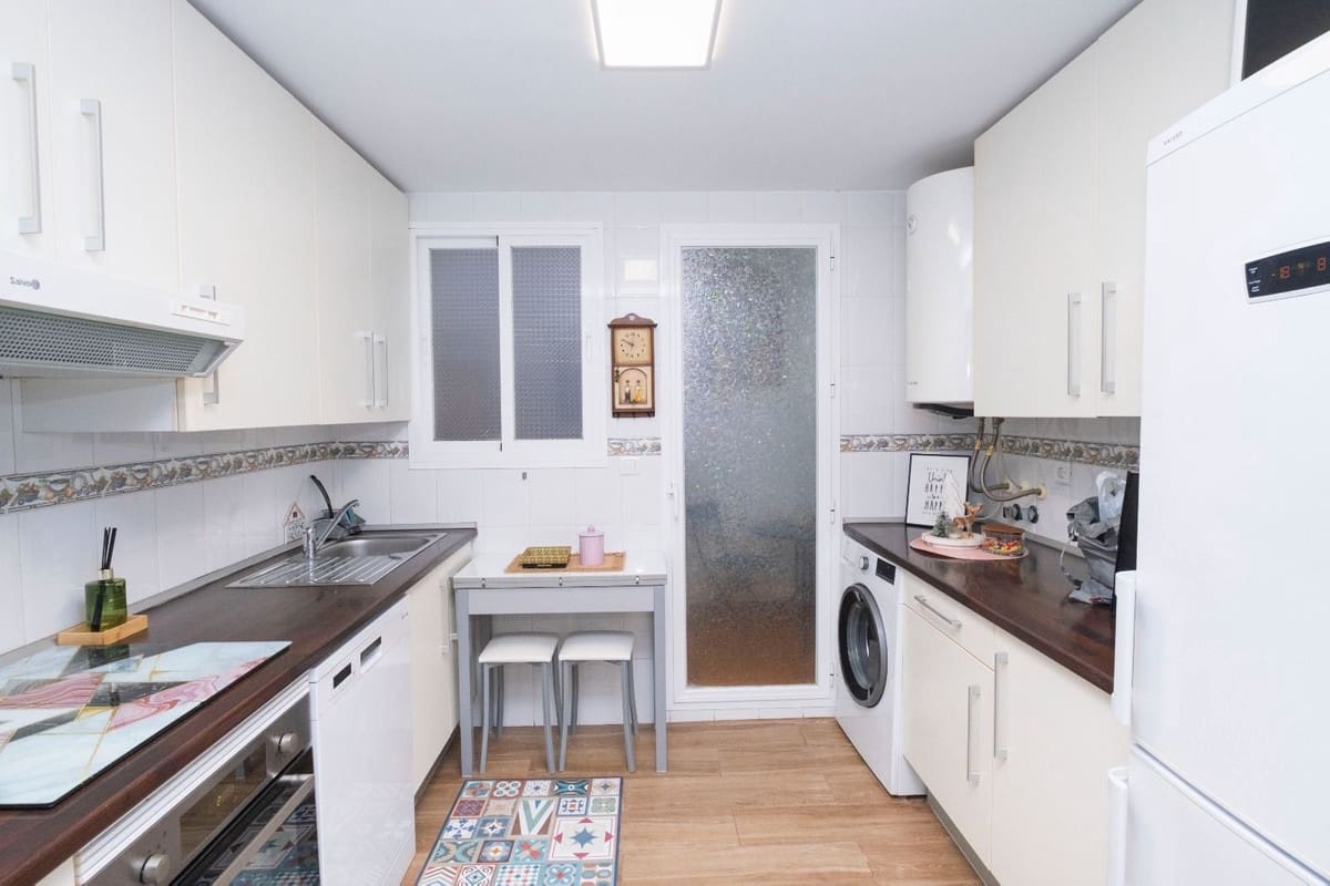 3 slaapkamer Appartement te koop in Bahia de Casares met zwembad garage - € 324.000 (Ref: 10057412)