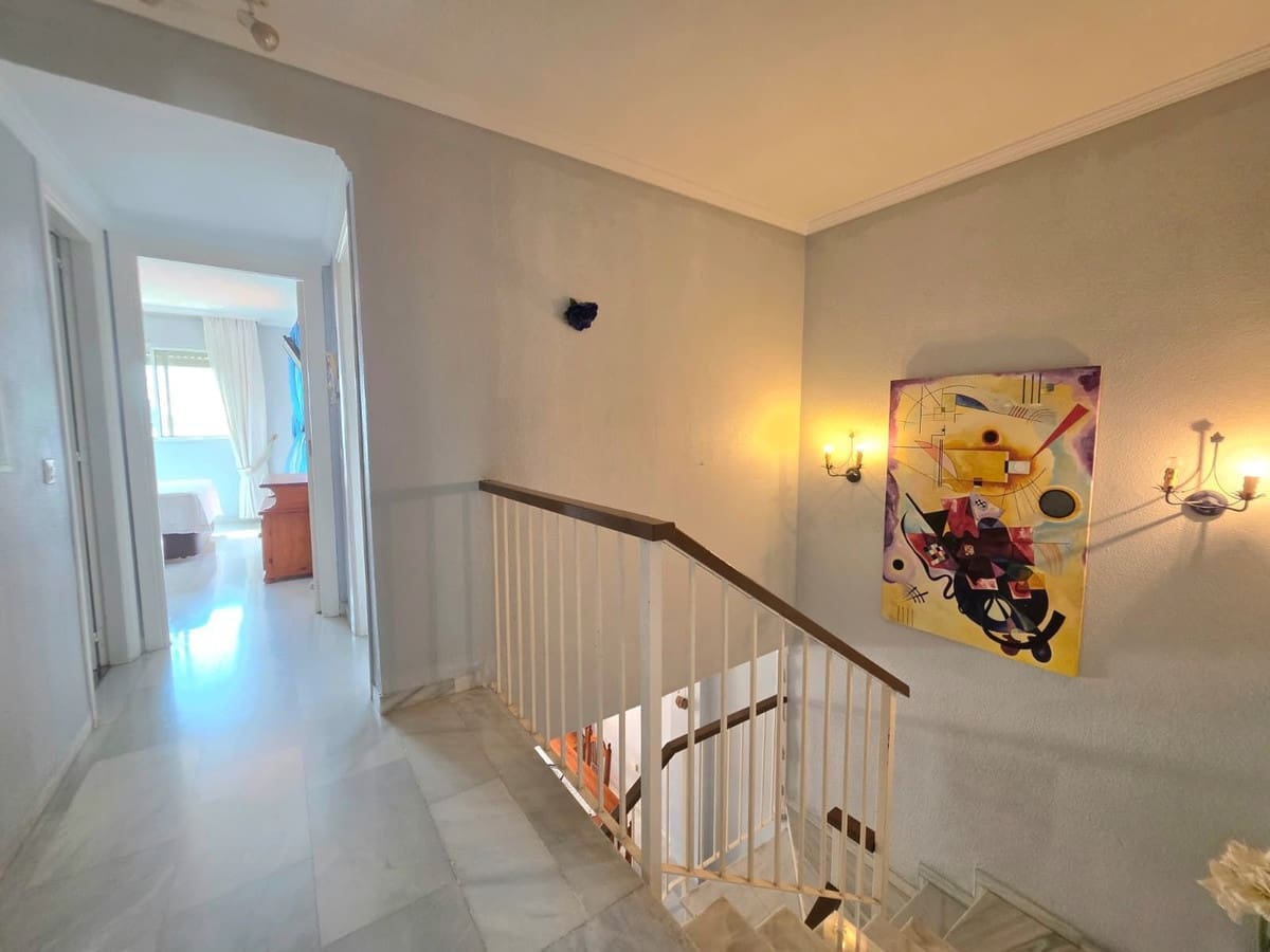 3 slaapkamer Huis te koop in Aloha Golf met zwembad garage - € 620.000 (Ref: 10090946)