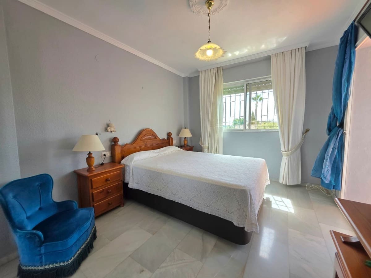 3 slaapkamer Huis te koop in Aloha Golf met zwembad garage - € 620.000 (Ref: 10090946)