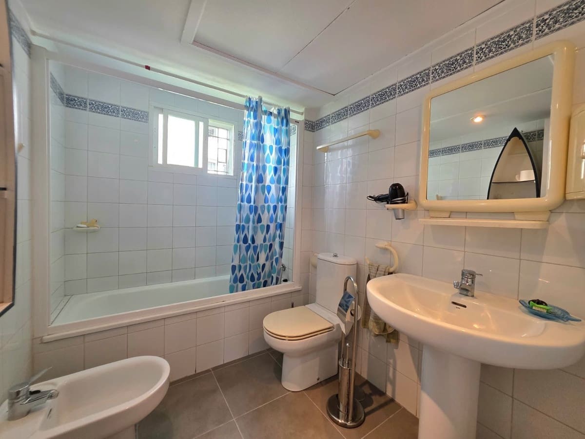 3 slaapkamer Huis te koop in Aloha Golf met zwembad garage - € 620.000 (Ref: 10090946)
