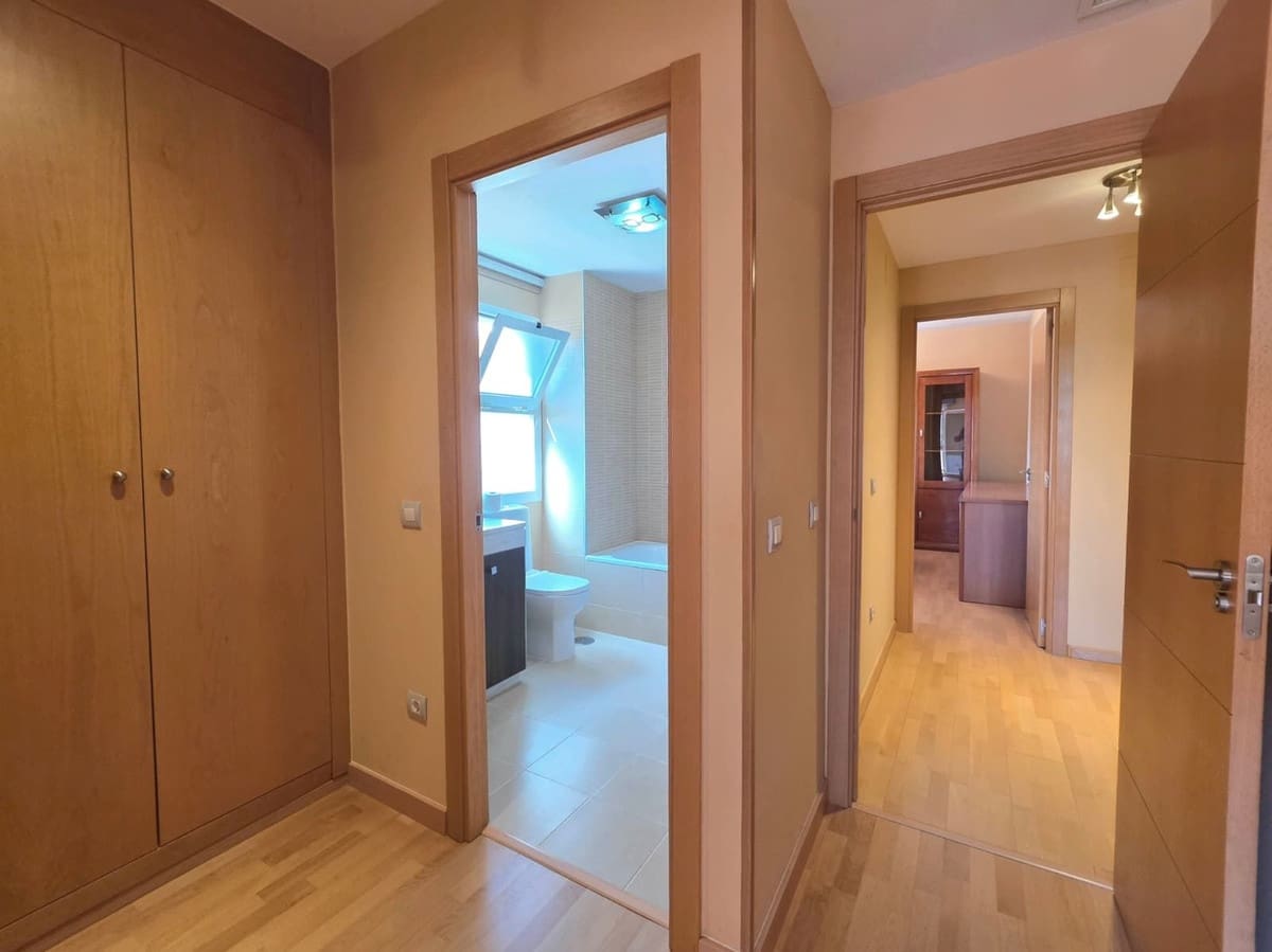 3 soverom Leilighet til salgs i New Golden Mile med svømmebasseng garasje - € 399 000 (Ref: 10111052)