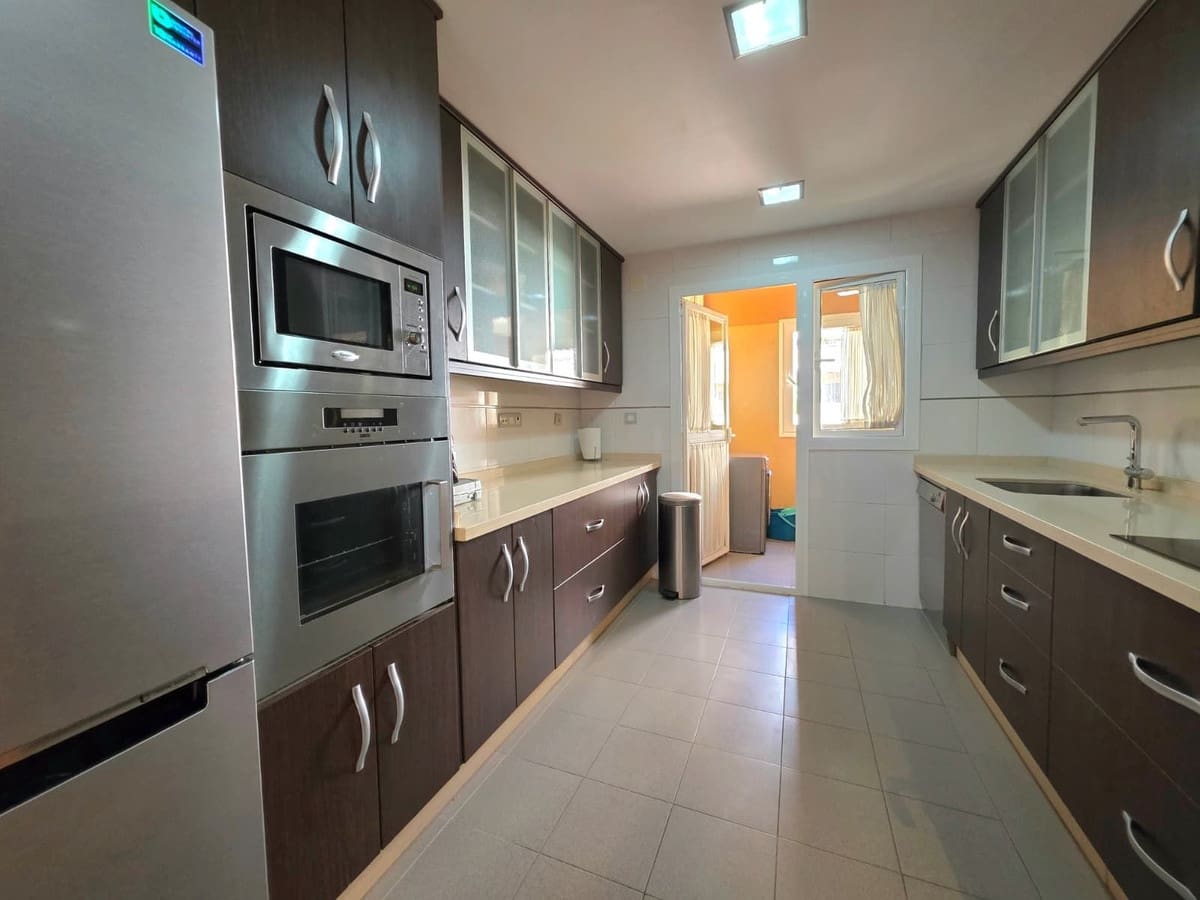 3 soverom Leilighet til salgs i New Golden Mile med svømmebasseng garasje - € 399 000 (Ref: 10111052)