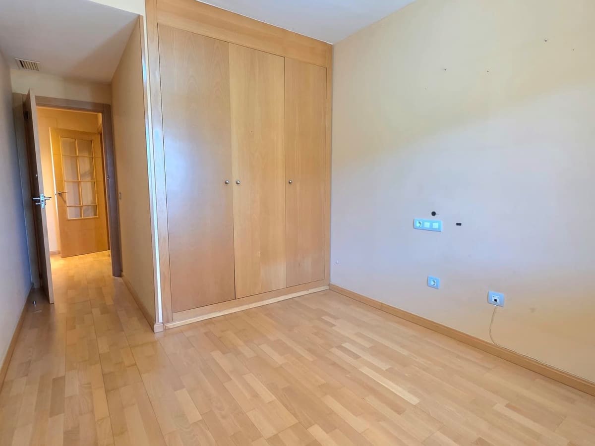3 soverom Leilighet til salgs i New Golden Mile med svømmebasseng garasje - € 399 000 (Ref: 10111052)