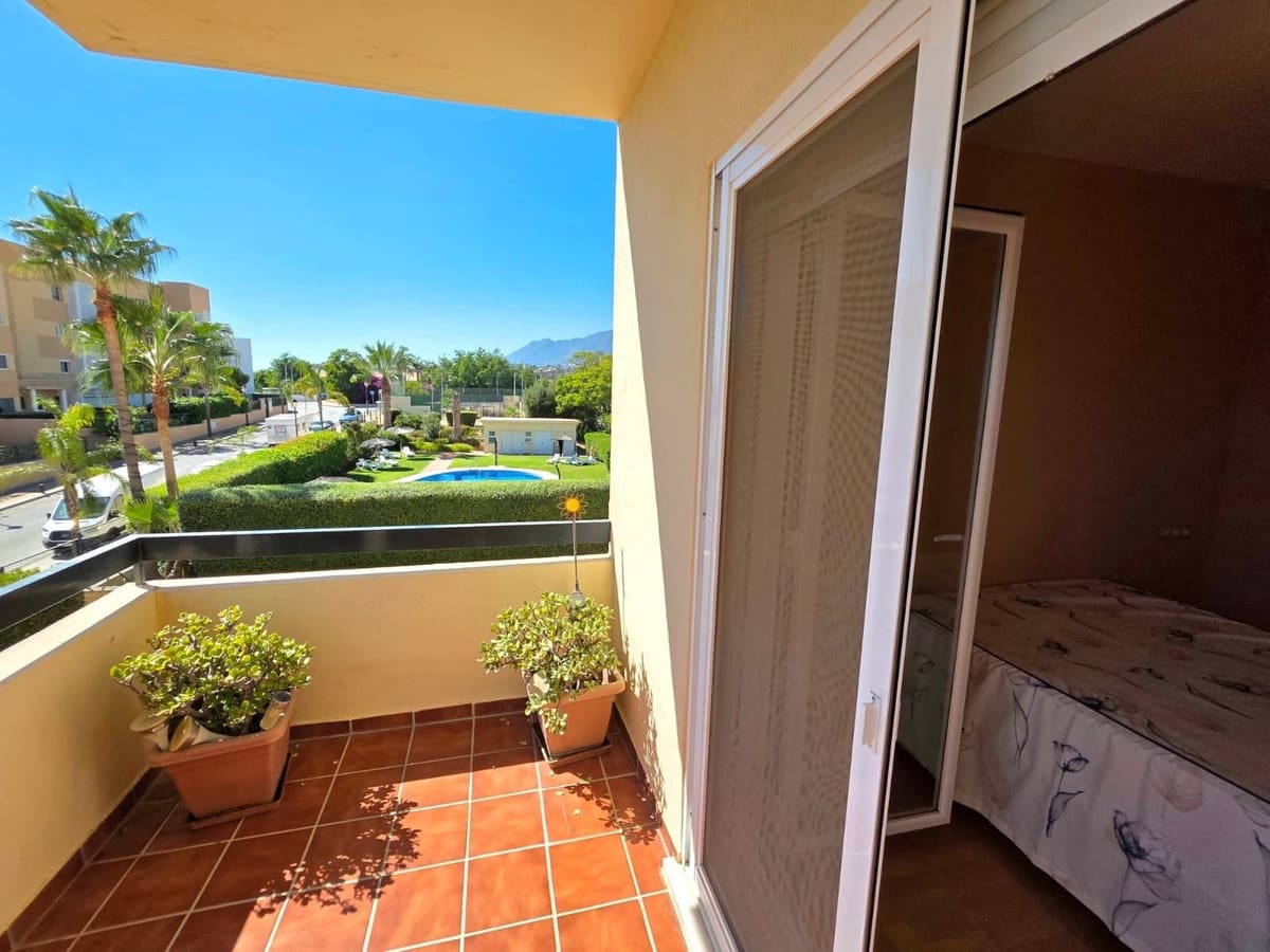 3 soverom Leilighet til salgs i New Golden Mile med svømmebasseng garasje - € 399 000 (Ref: 10111052)