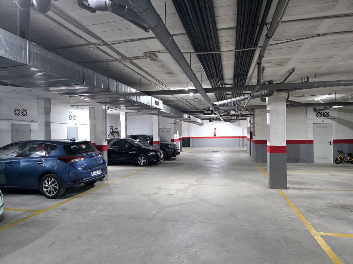 3 soverom Leilighet til salgs i New Golden Mile med svømmebasseng garasje - € 399 000 (Ref: 10111052)