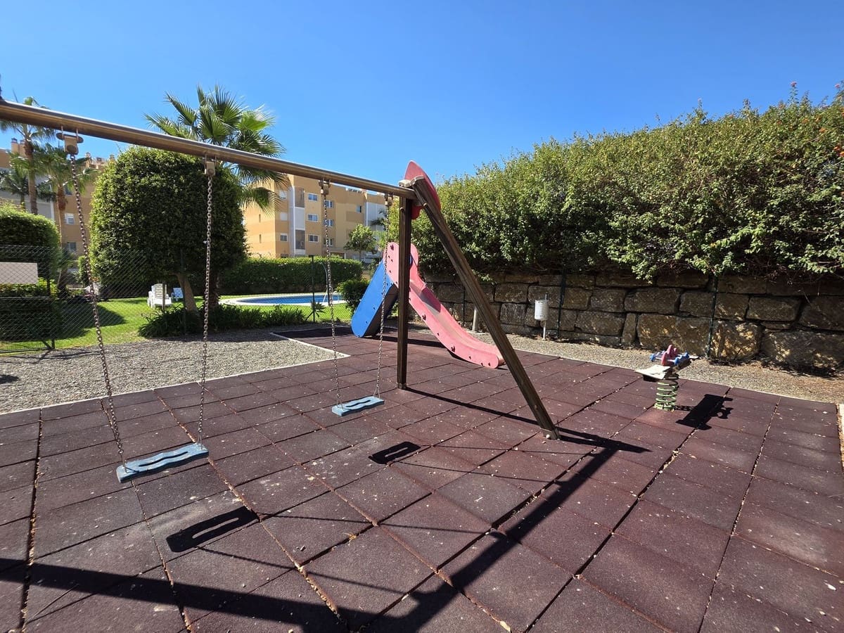 3 soverom Leilighet til salgs i New Golden Mile med svømmebasseng garasje - € 399 000 (Ref: 10111052)