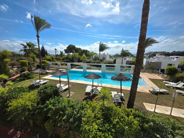 2 bedroom Apartment for sale in Selwo, Estepona with pool garage - € 550,000 (Ref: 10160013)