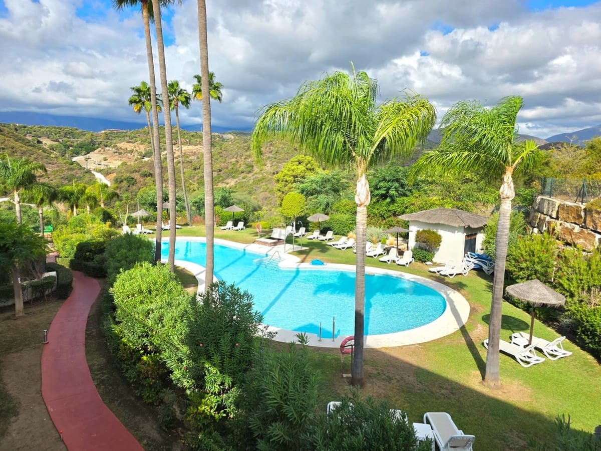 2 camera da letto Appartamento in vendita in New Golden Mile con piscina garage - 550.000 € (Rif: 10160013)
