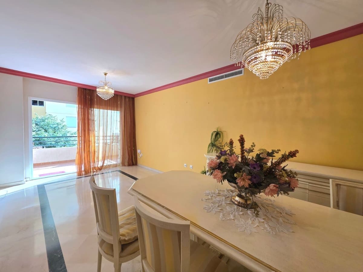 2 makuuhuone Huoneisto myytävänä paikassa Marbella mukana 
autotalli - 850 000 € (Ref: 10160549)