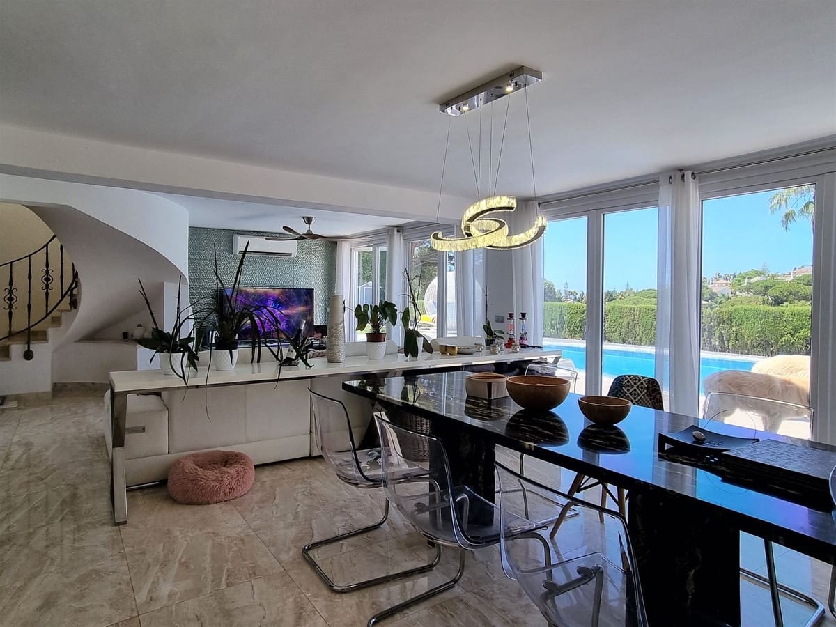 5 soverom Villa til salgs i Elviria med svømmebasseng garasje - € 1 850 000 (Ref: 7539590)