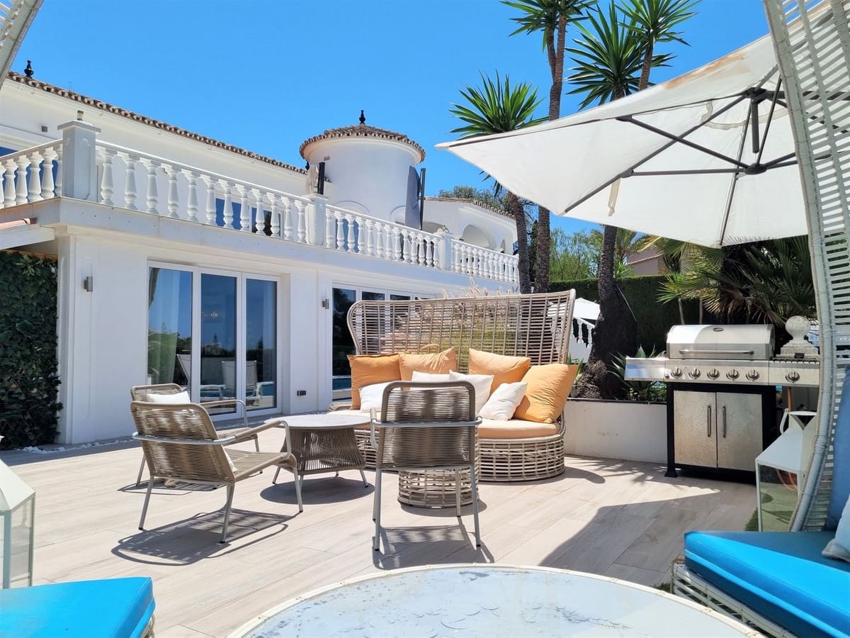 5 soverom Villa til salgs i Elviria med svømmebasseng garasje - € 1 850 000 (Ref: 7539590)