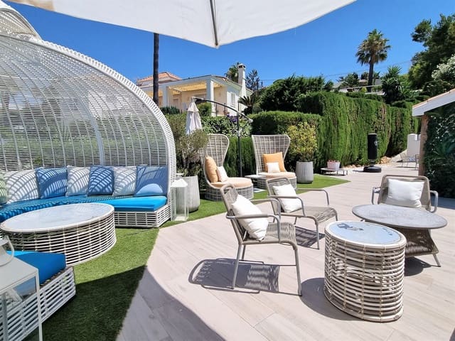 5 soveværelse Villa til salg i Elviria, Marbella med swimmingpool garage - € 1.850.000 (Ref: 7539590)