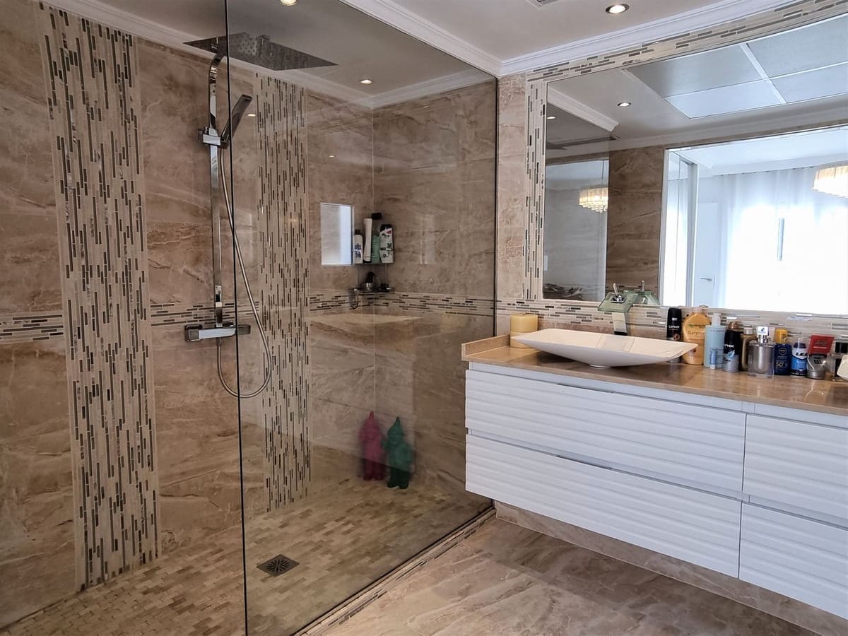 Chalet de 5 habitaciones en Elviria en venta con piscina garaje - 1.795.000 € (Ref: 7539590)