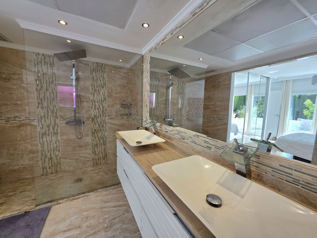 5 camera da letto Villa in vendita in Elviria con piscina garage - 1.795.000 € (Rif: 7539590)
