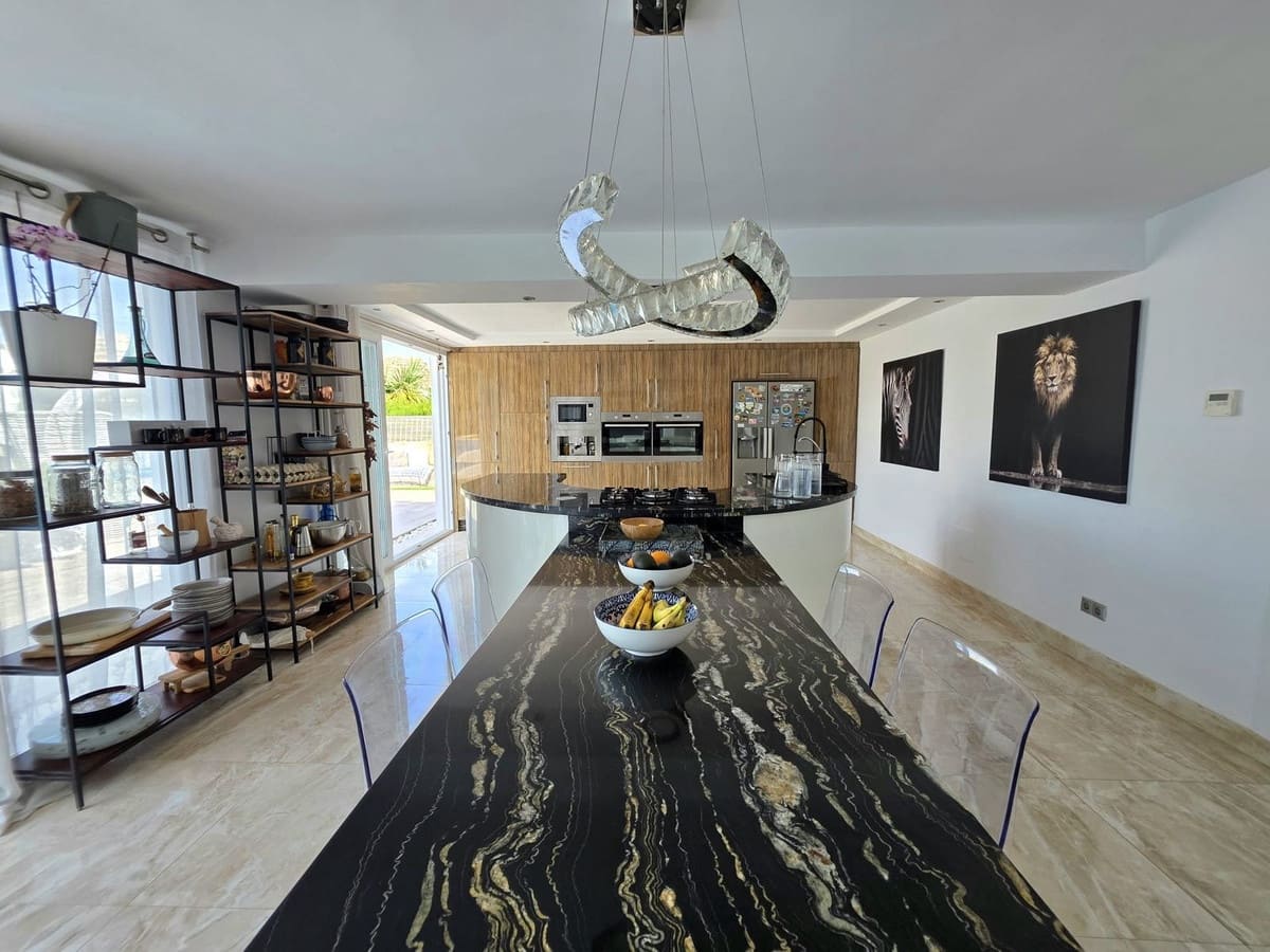 5 camera da letto Villa in vendita in Elviria con piscina garage - 1.795.000 € (Rif: 7539590)