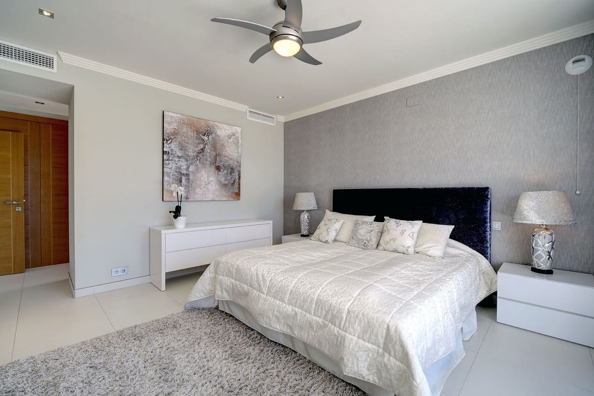 5 chambre Villa/Maison à vendre à Nueva Andalucia avec piscine garage - 3 950 000 € (Ref: 7546687)