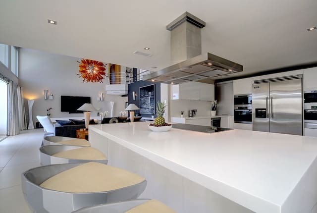 5 chambre Villa/Maison à vendre à Nueva Andalucia, Marbella avec piscine garage - 3 950 000 € (Ref: 7546687)