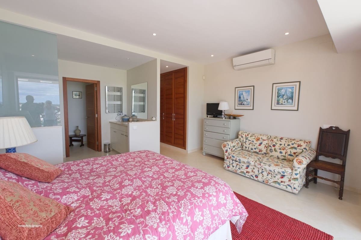 4 soveværelse Villa til salg i Mahon / Mao med swimmingpool garage - € 3.700.000 (Ref: 8404125)