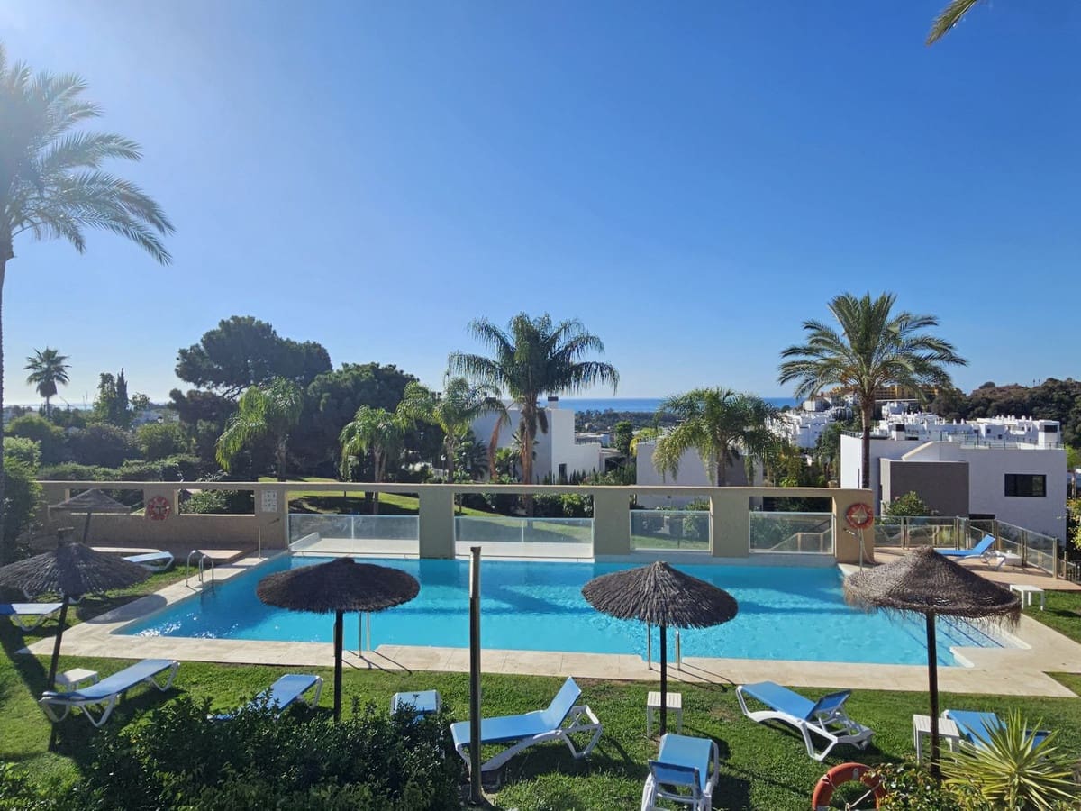 2 soveværelse Penthouse til salg i Estepona med swimmingpool garage - € 539.000 (Ref: 8488429)