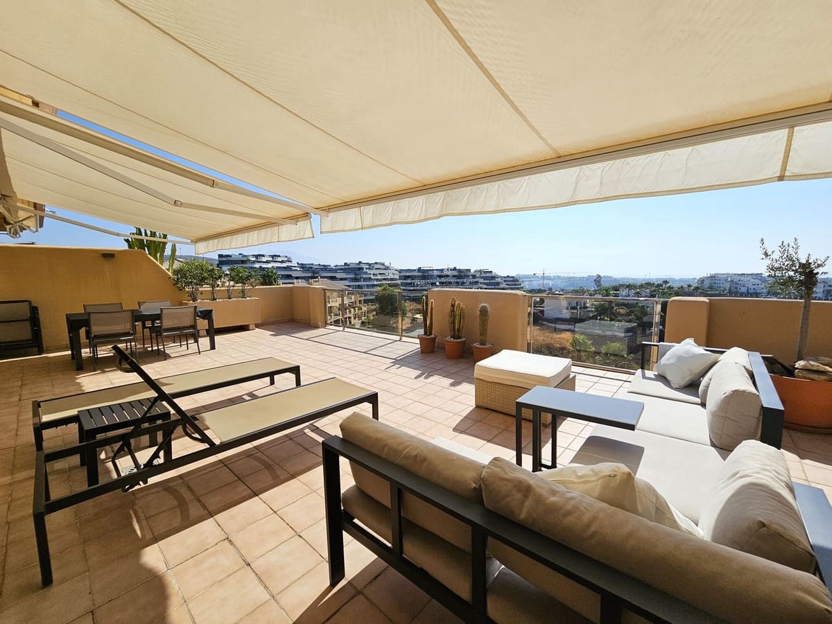 2 soveværelse Penthouse til salg i Estepona med swimmingpool garage - € 539.000 (Ref: 8488429)