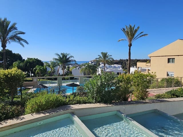 2 soveværelse Penthouse til salg i Estepona med swimmingpool garage - € 539.000 (Ref: 8488429)