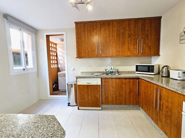 2 sypialnia Apartament na sprzedaż w Elviria, Marbella z basenem garażem - 359 000 € (Ref: 8552382)