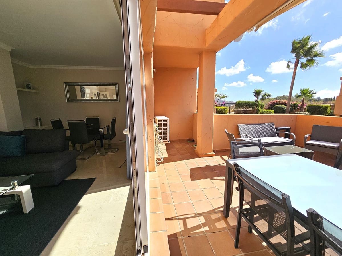 2 soveværelse Lejlighed til salg i Elviria med swimmingpool garage - € 359.000 (Ref: 8552382)