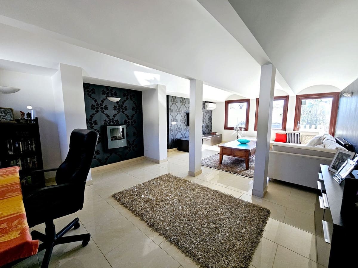 6 camera da letto Villa in vendita in Estepona con piscina garage - 1.200.000 € (Rif: 8633831)