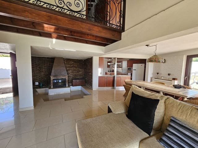 6 camera da letto Villa in vendita in Estepona con piscina garage - 1.200.000 € (Rif: 8633831)