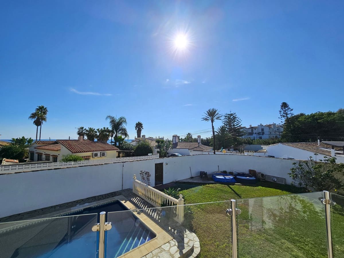 6 camera da letto Villa in vendita in Estepona con piscina garage - 1.200.000 € (Rif: 8633831)