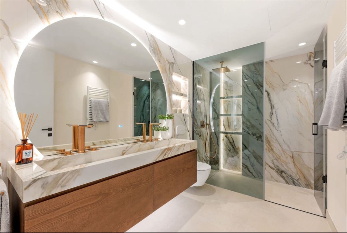 3 soveværelse Lejlighed til salg i Los Monteros med swimmingpool garage - € 2.250.000 (Ref: 8660807)