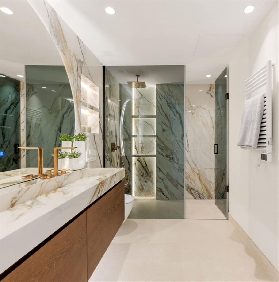 3 soveværelse Lejlighed til salg i Los Monteros med swimmingpool garage - € 2.250.000 (Ref: 8660807)