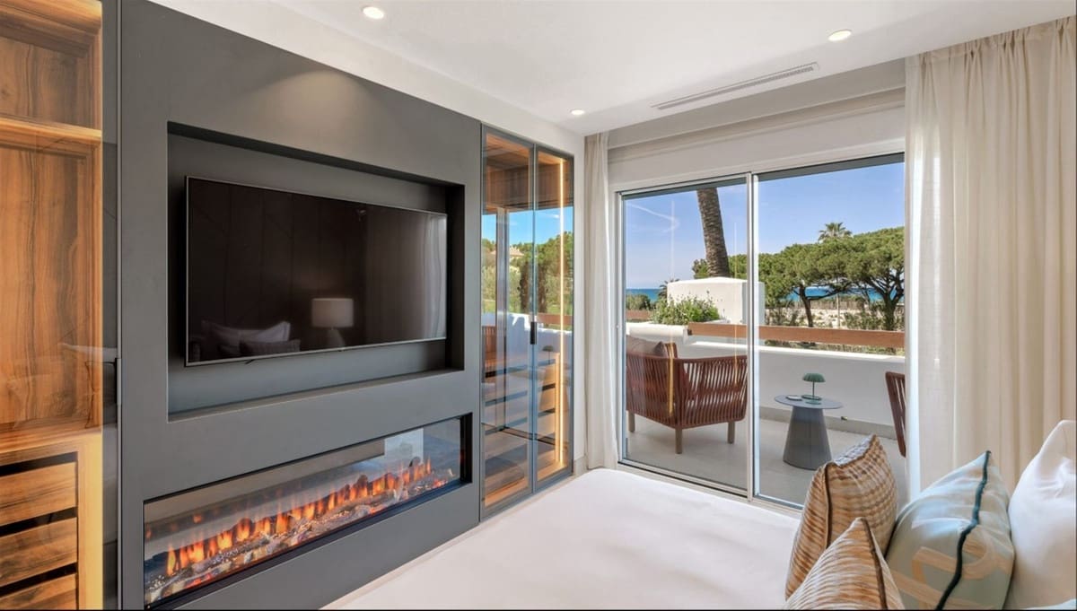 3 soveværelse Lejlighed til salg i Los Monteros med swimmingpool garage - € 2.250.000 (Ref: 8660807)