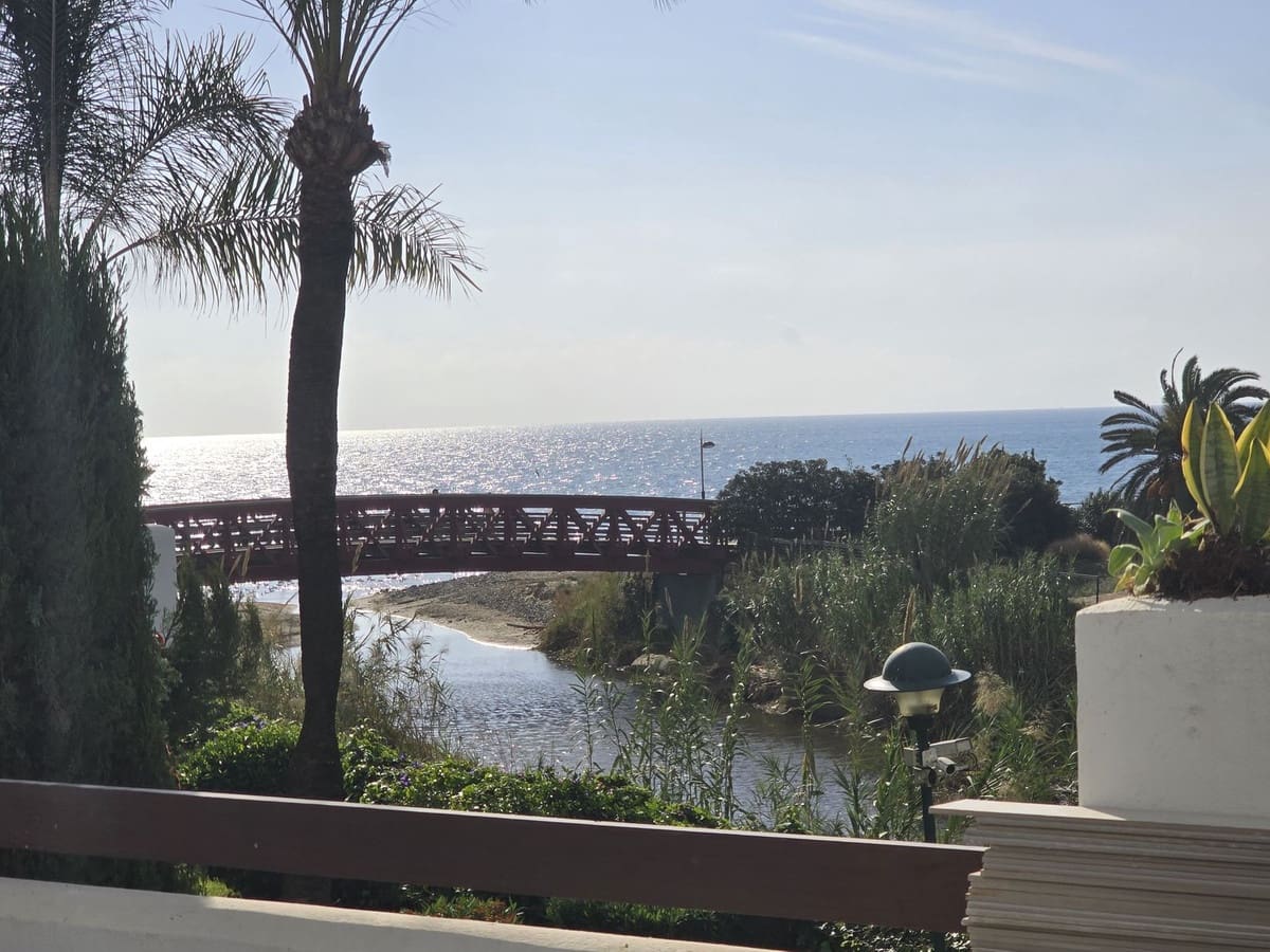 3 soveværelse Lejlighed til salg i Los Monteros med swimmingpool garage - € 2.250.000 (Ref: 8660807)