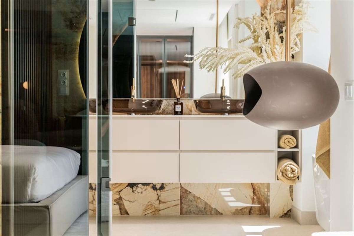 3 chambre Appartement à vendre à Los Monteros avec piscine garage - 2 450 000 € (Ref: 8664838)