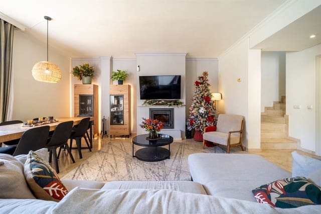 3 sypialnia Apartament na sprzedaż w La Quinta, Benahavís z basenem garażem - 583 500 € (Ref: 8722582)