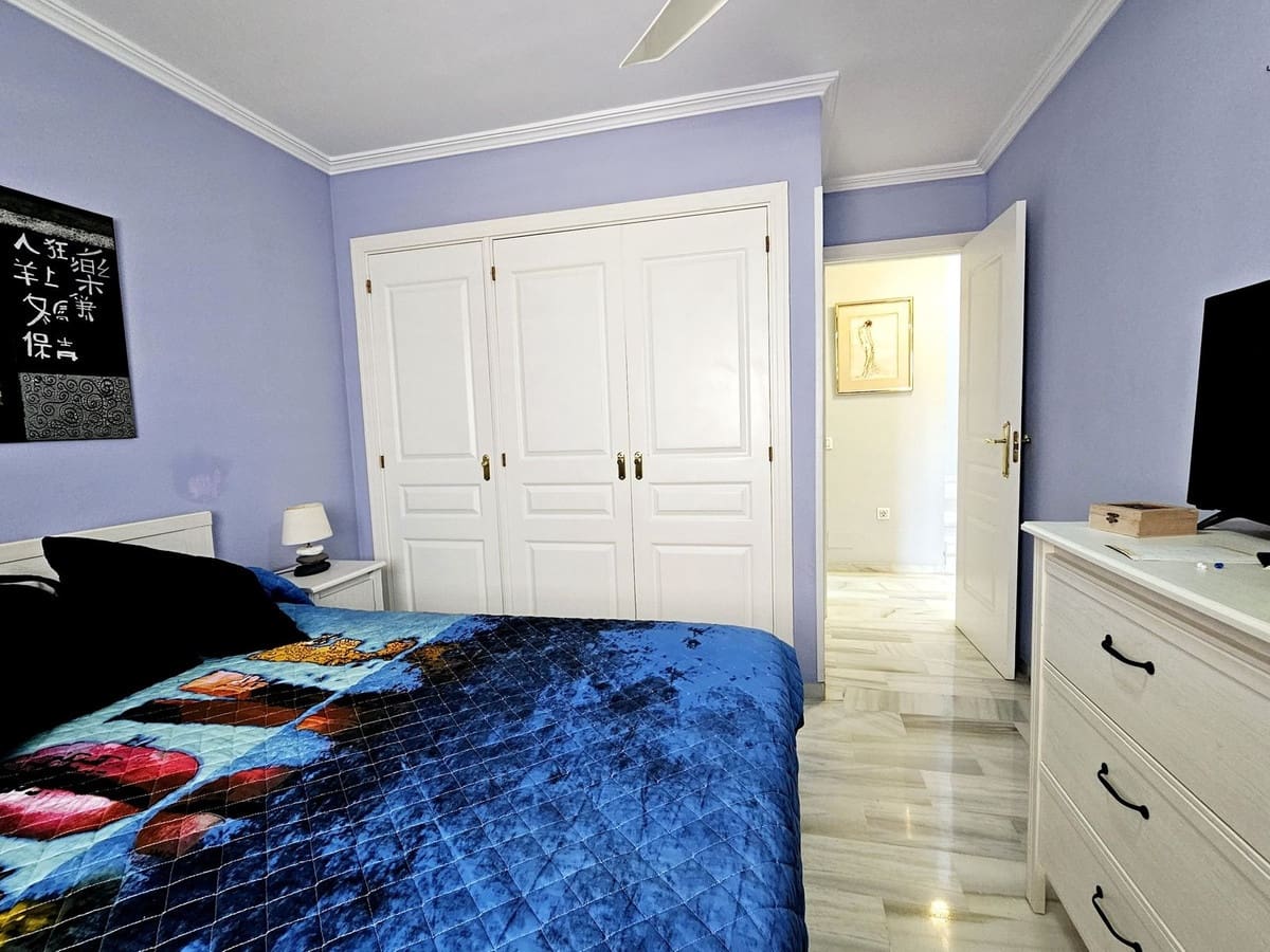 3 soveværelse Semi-Rækkehus til salg i Bahia de Casares med swimmingpool - € 580.000 (Ref: 8759134)