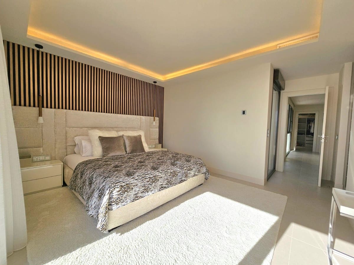 4 chambre Maison de Ville à vendre à Estepona avec piscine garage - 3 400 000 € (Ref: 8790241)