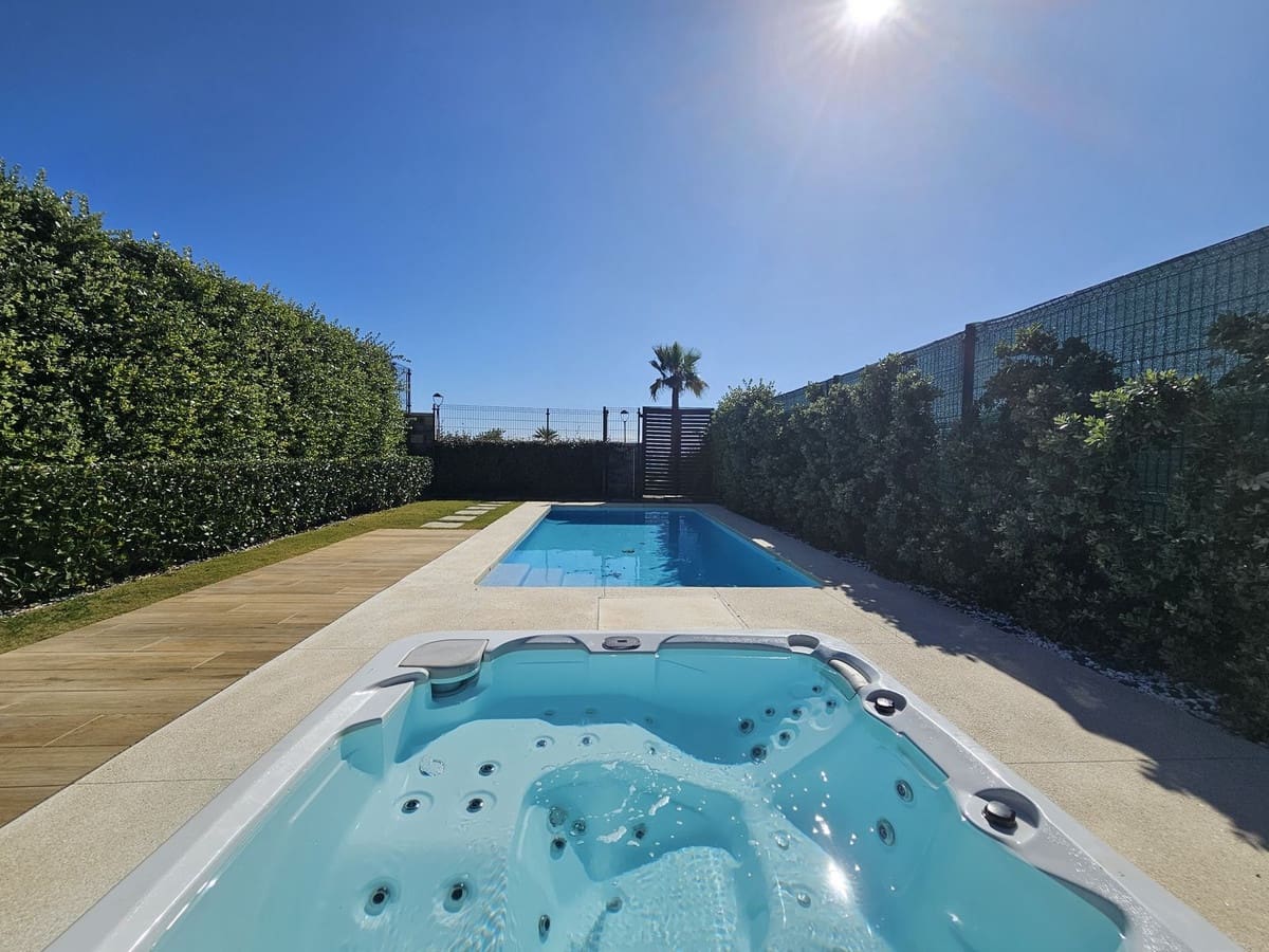 4 chambre Maison de Ville à vendre à Estepona avec piscine garage - 3 400 000 € (Ref: 8790241)