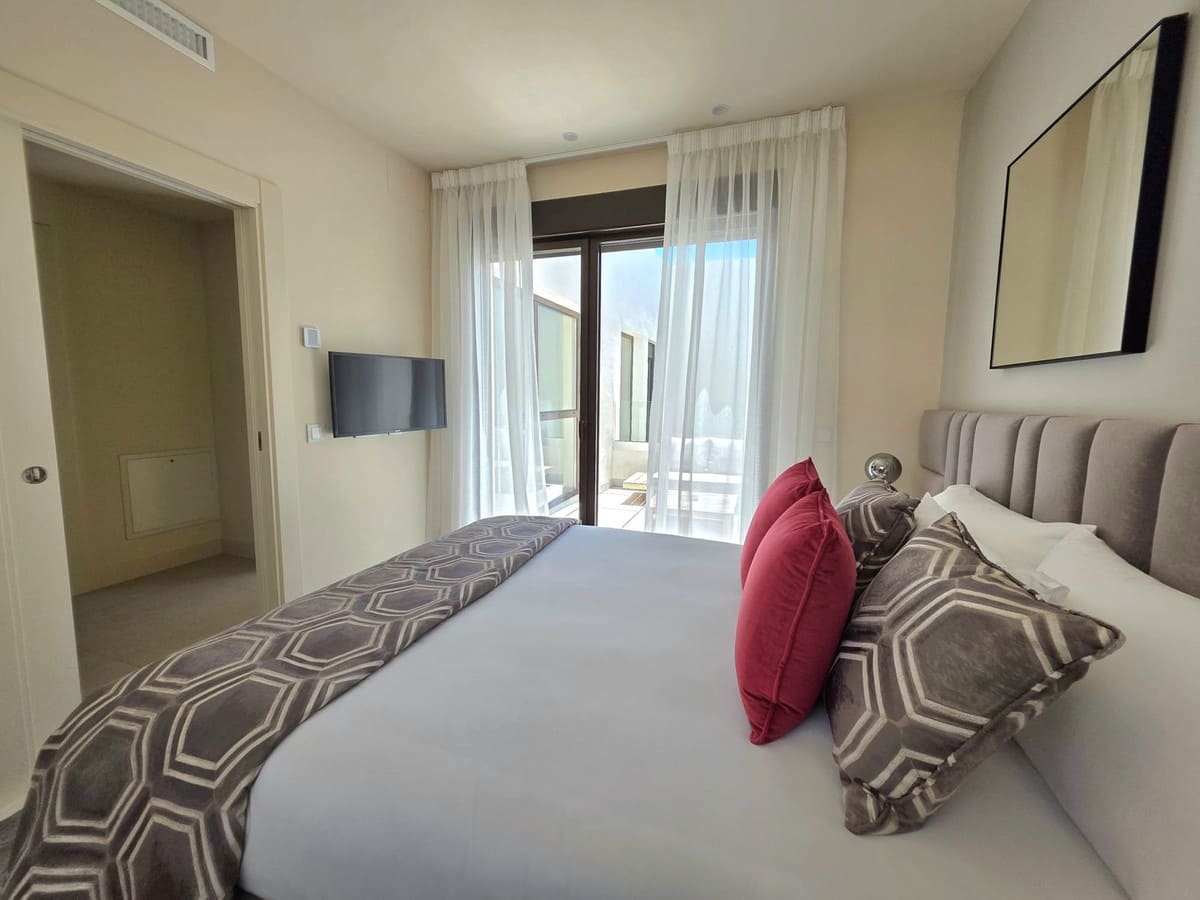 4 chambre Maison de Ville à vendre à Estepona avec piscine garage - 3 400 000 € (Ref: 8790241)