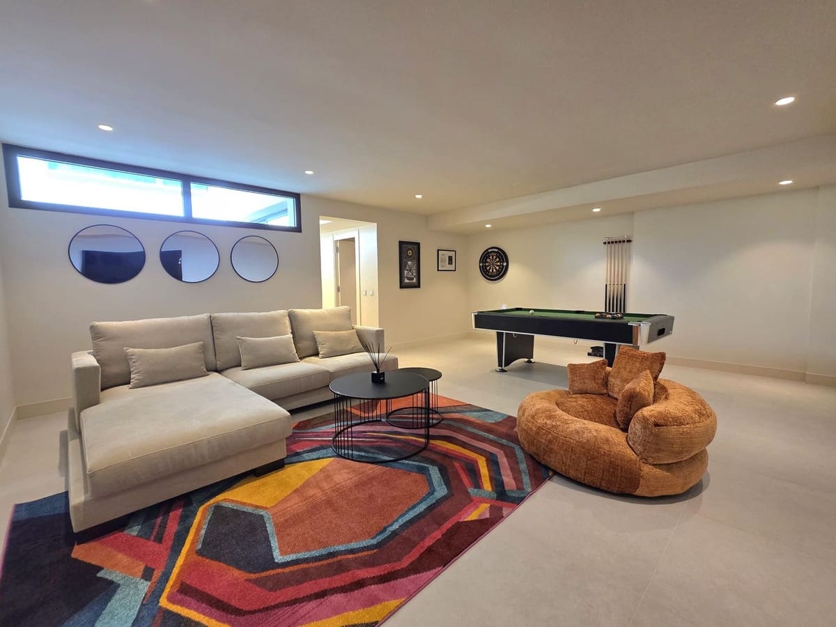 4 chambre Maison de Ville à vendre à Estepona avec piscine garage - 3 400 000 € (Ref: 8790241)