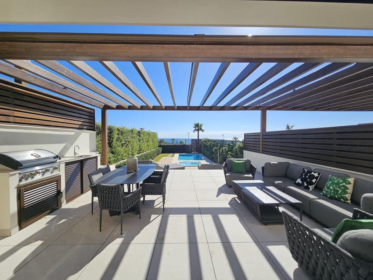 4 chambre Maison de Ville à vendre à Estepona avec piscine garage - 3 400 000 € (Ref: 8790241)
